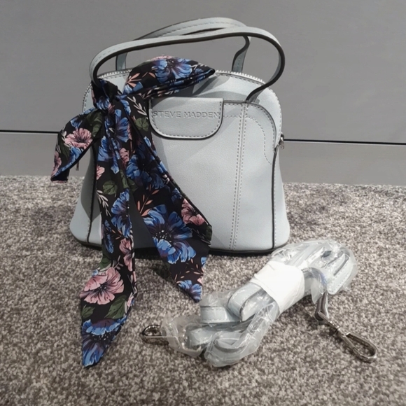 Steve Madden Handbags - New Steve Madden handbag